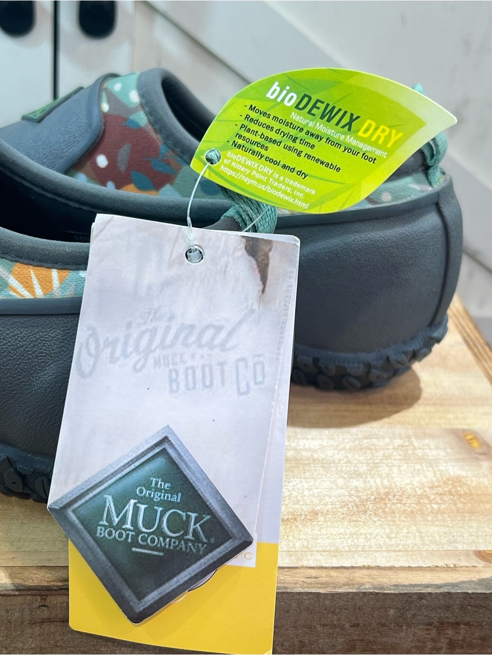 Original Muck Boot Co Green Muckster Low Slip on Waterproof Shoes Size 6 NWT - Picture 6 of 8